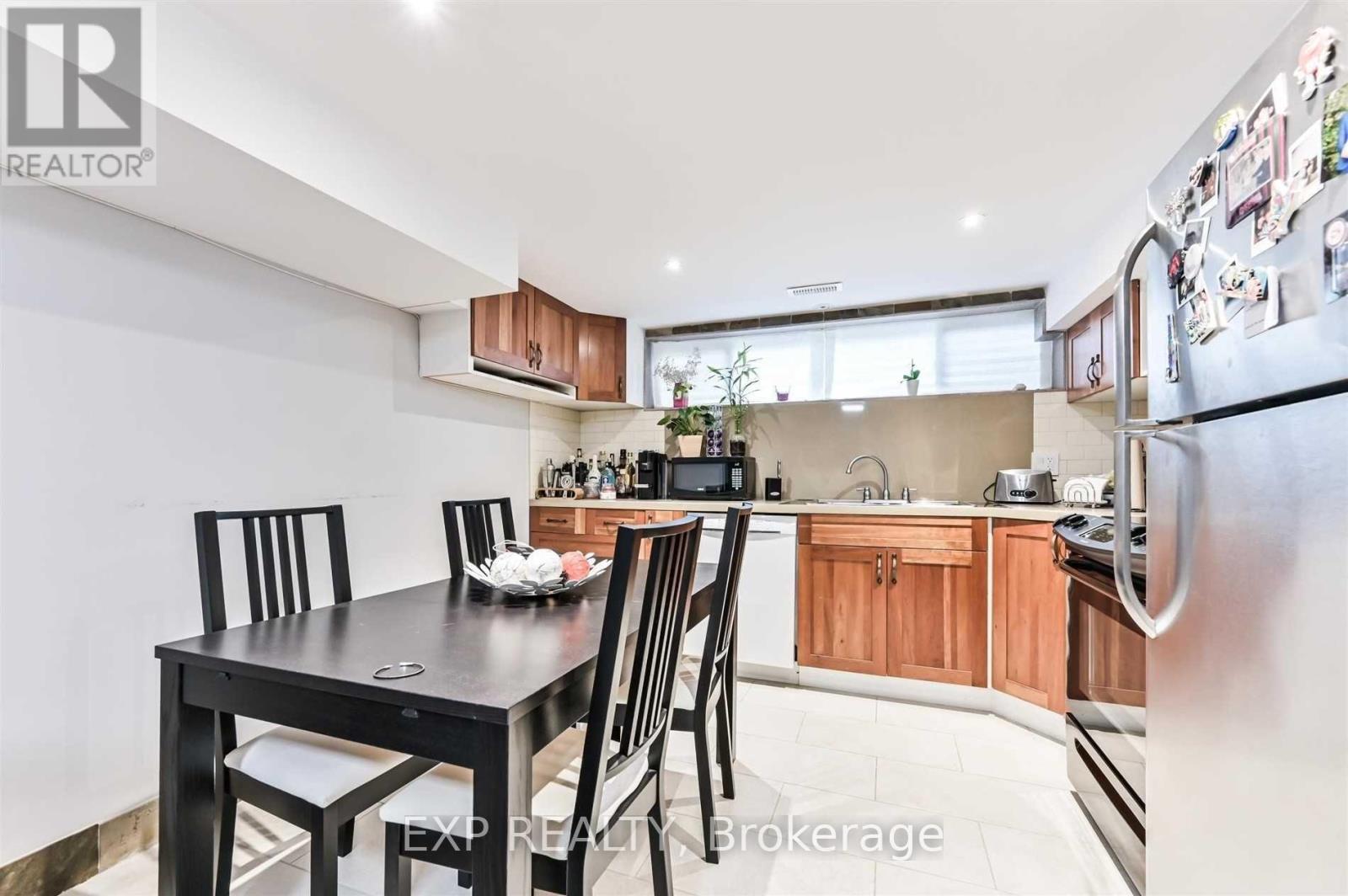 132 BROOKHAVEN DRIVE - 5