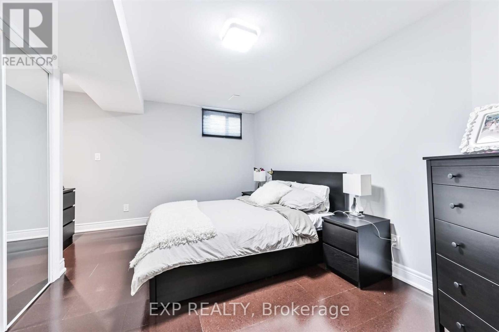 132 BROOKHAVEN DRIVE - 6