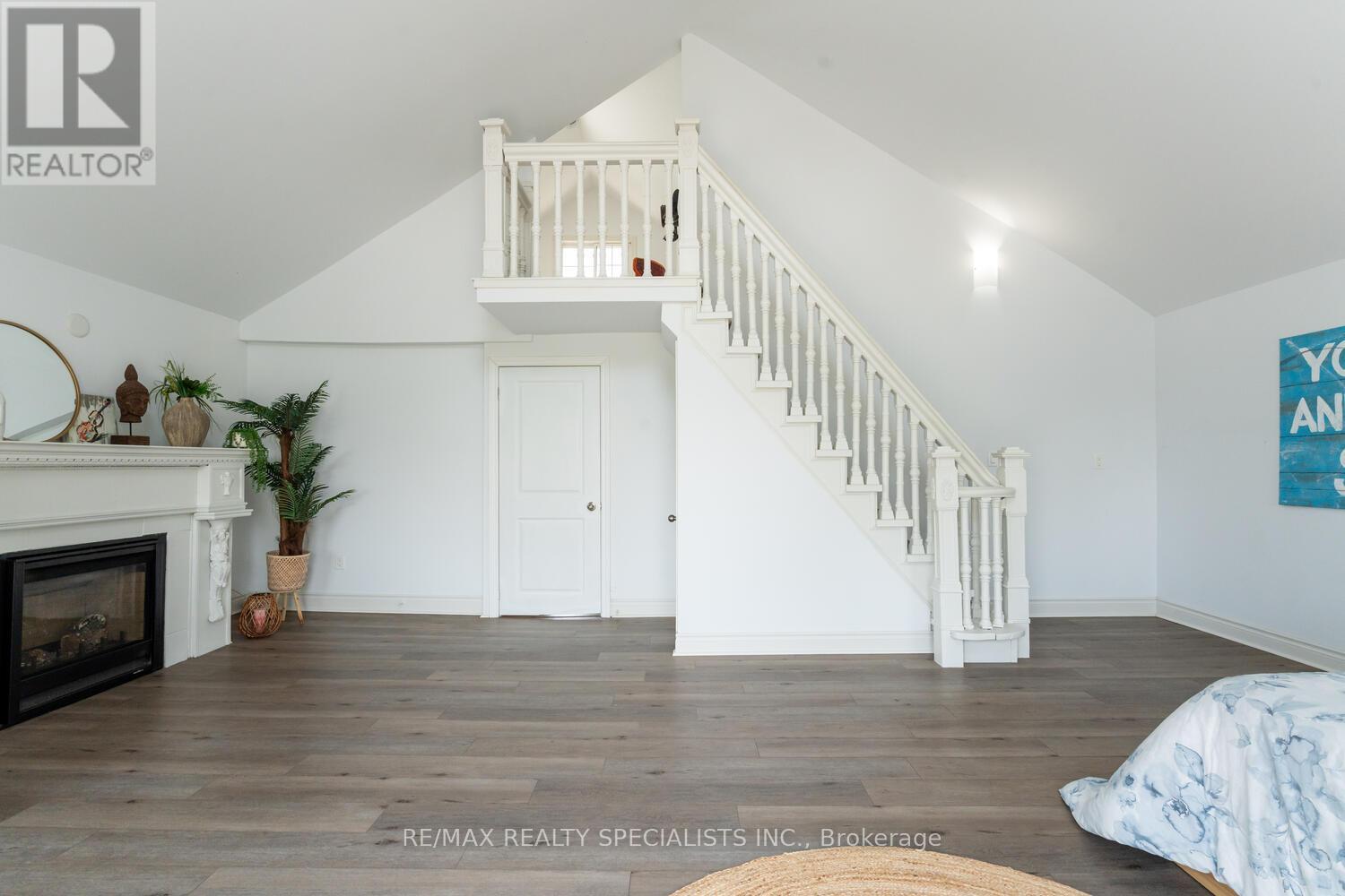 532 RIDGEWAY ROAD - 43