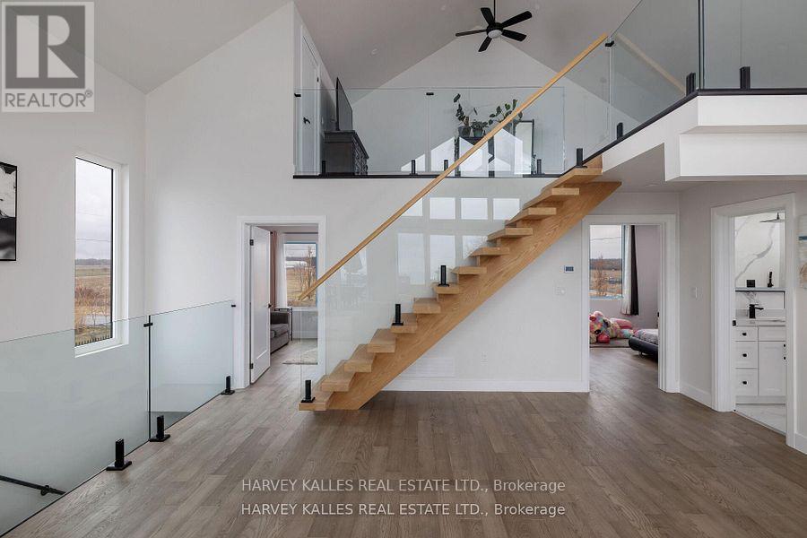 3184 LAKESHORE ROAD - 17