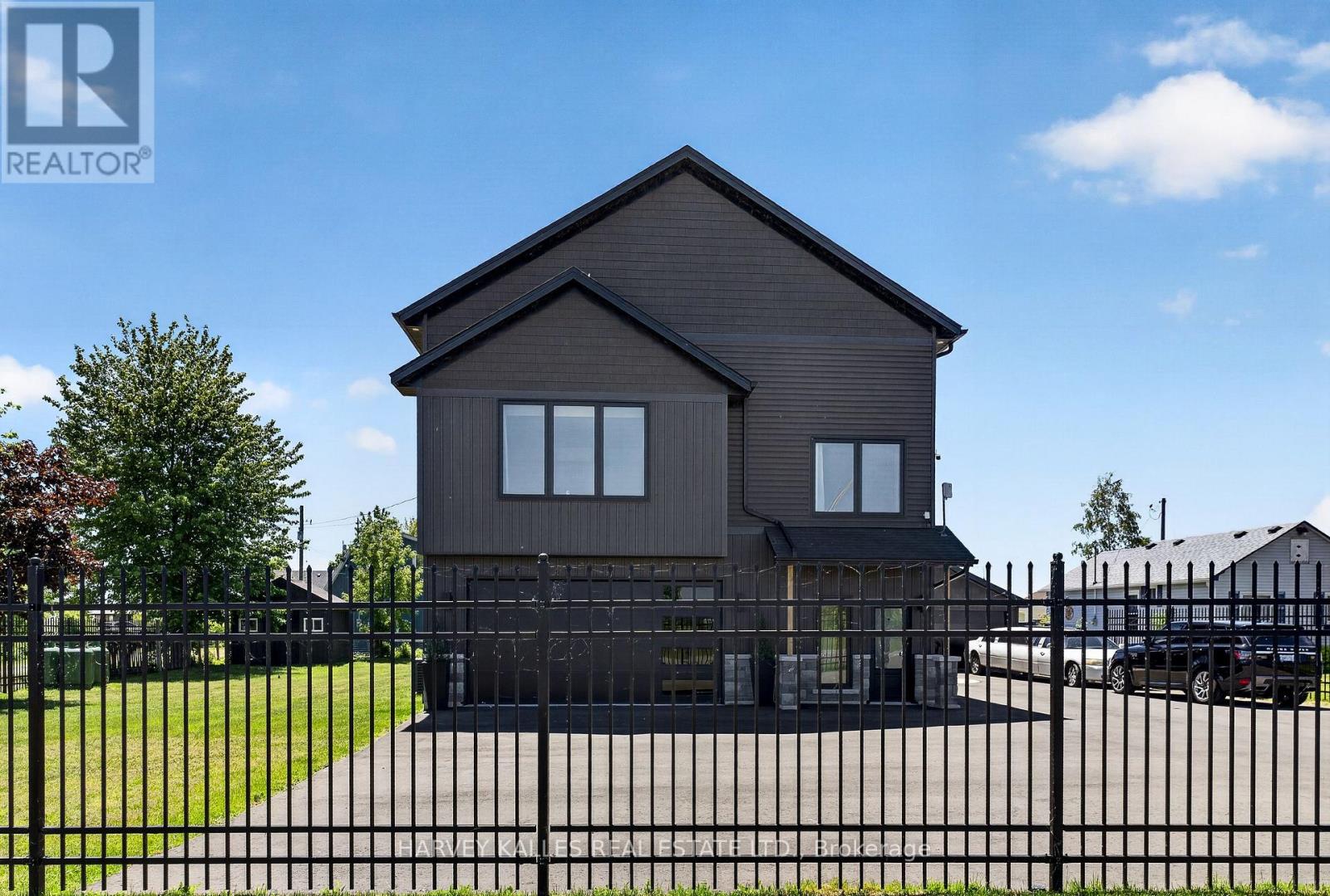 3184 LAKESHORE ROAD - 2