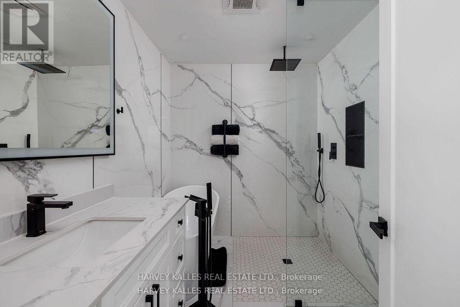 3184 LAKESHORE ROAD - 21