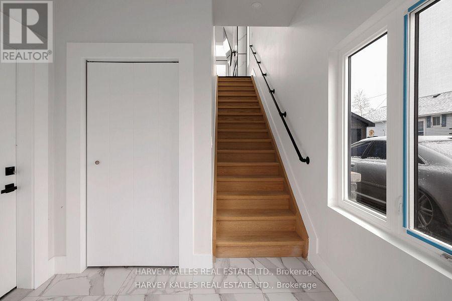 3184 LAKESHORE ROAD - 7