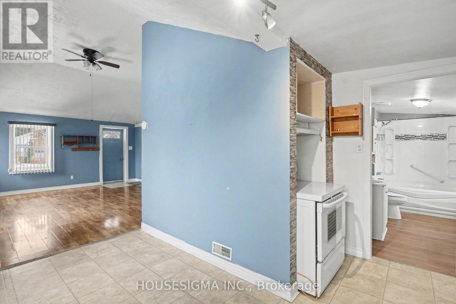3852 BRUNSWICK AVENUE - 12