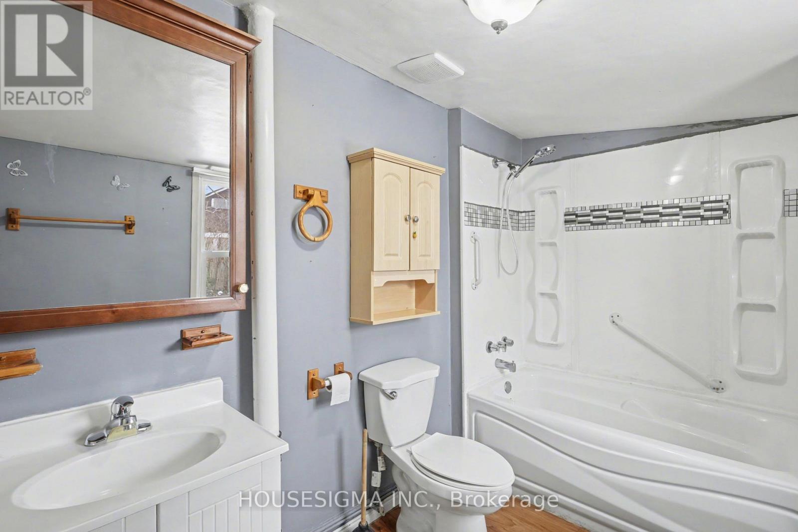 3852 BRUNSWICK AVENUE - 14