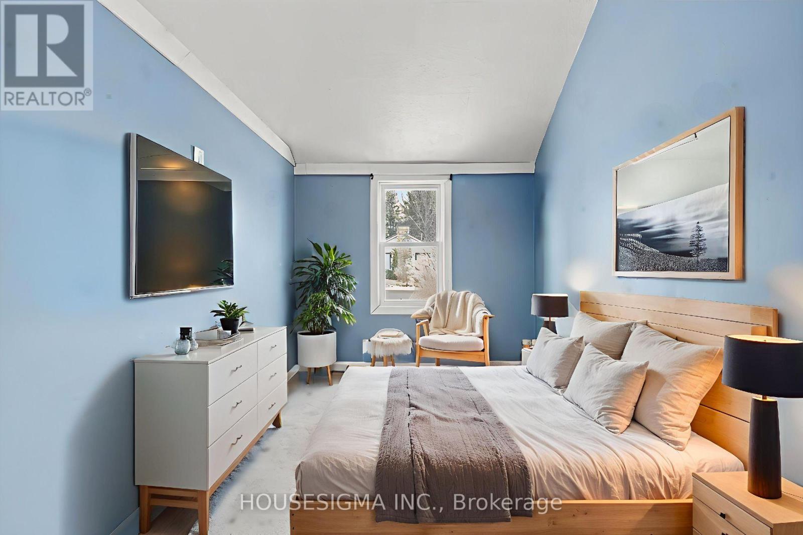 3852 BRUNSWICK AVENUE - 25