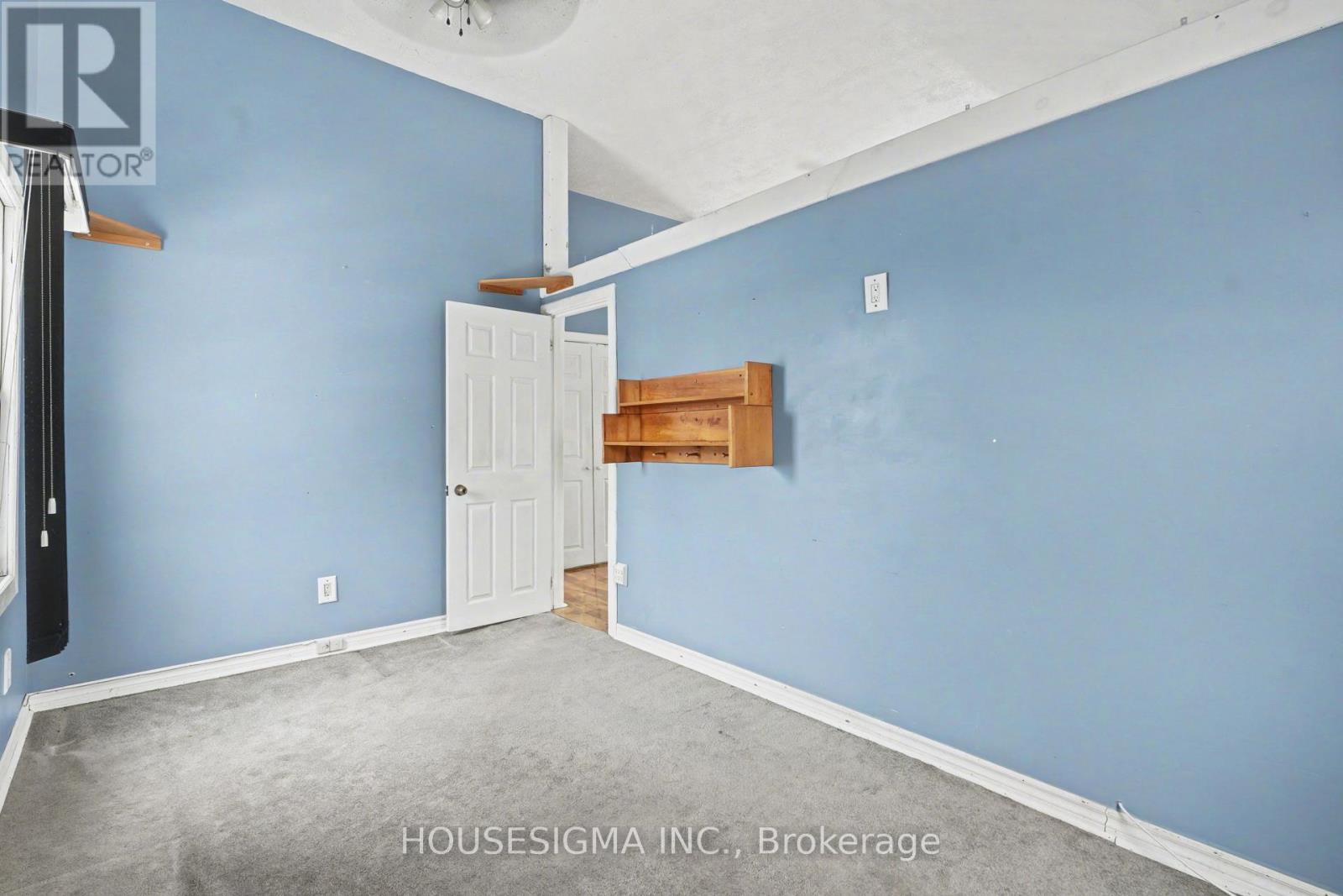 3852 BRUNSWICK AVENUE - 27