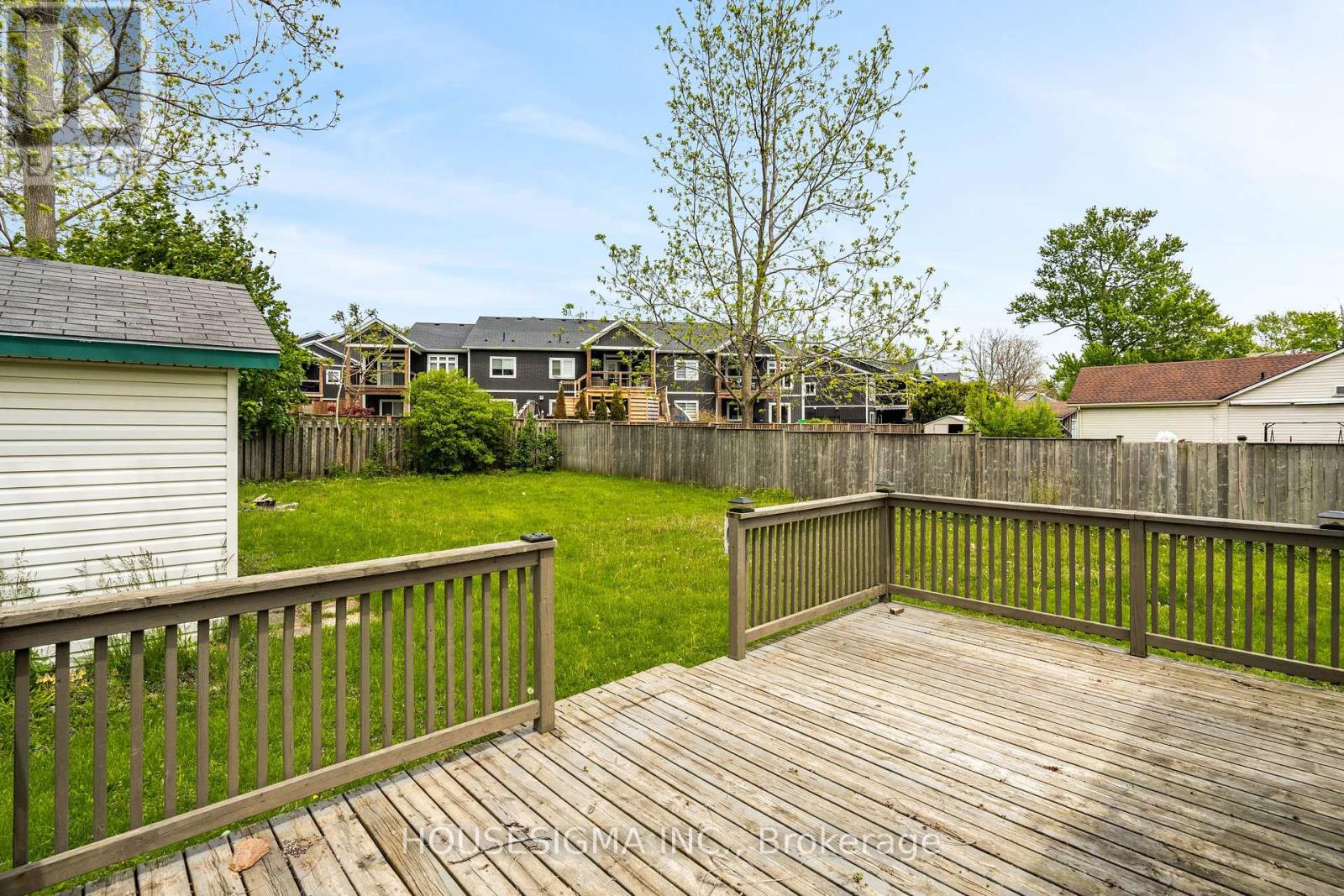 3852 BRUNSWICK AVENUE - 30