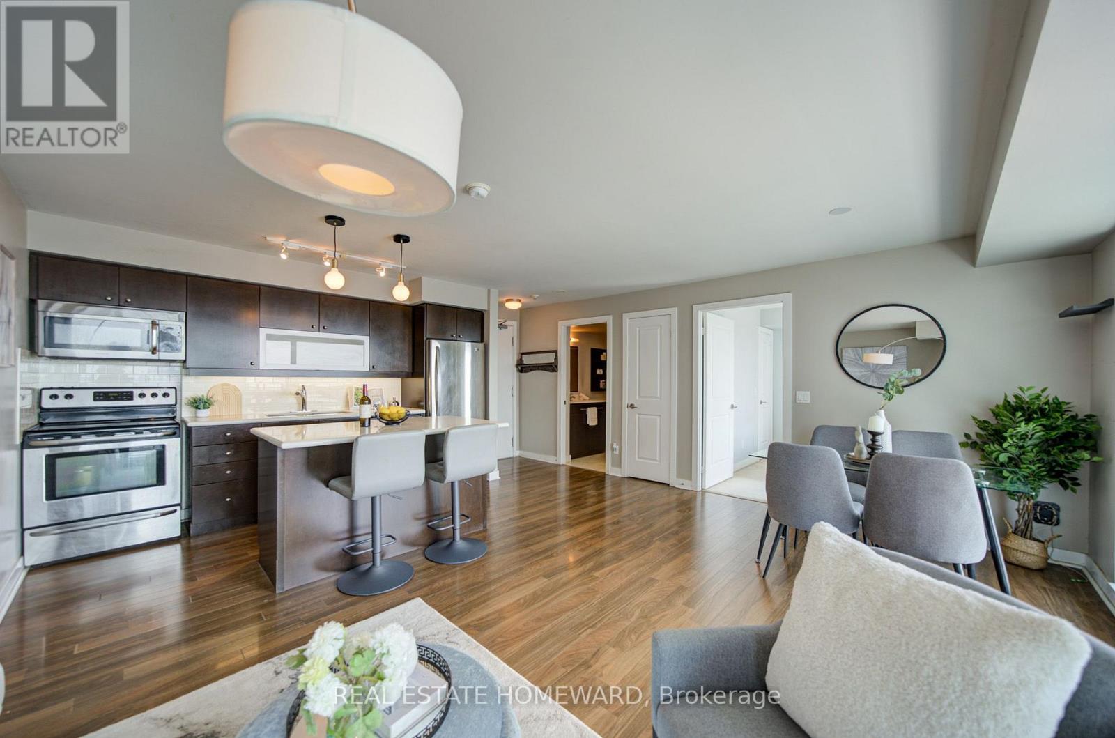 #2106 100 WESTERN BATTERY ROAD - 19