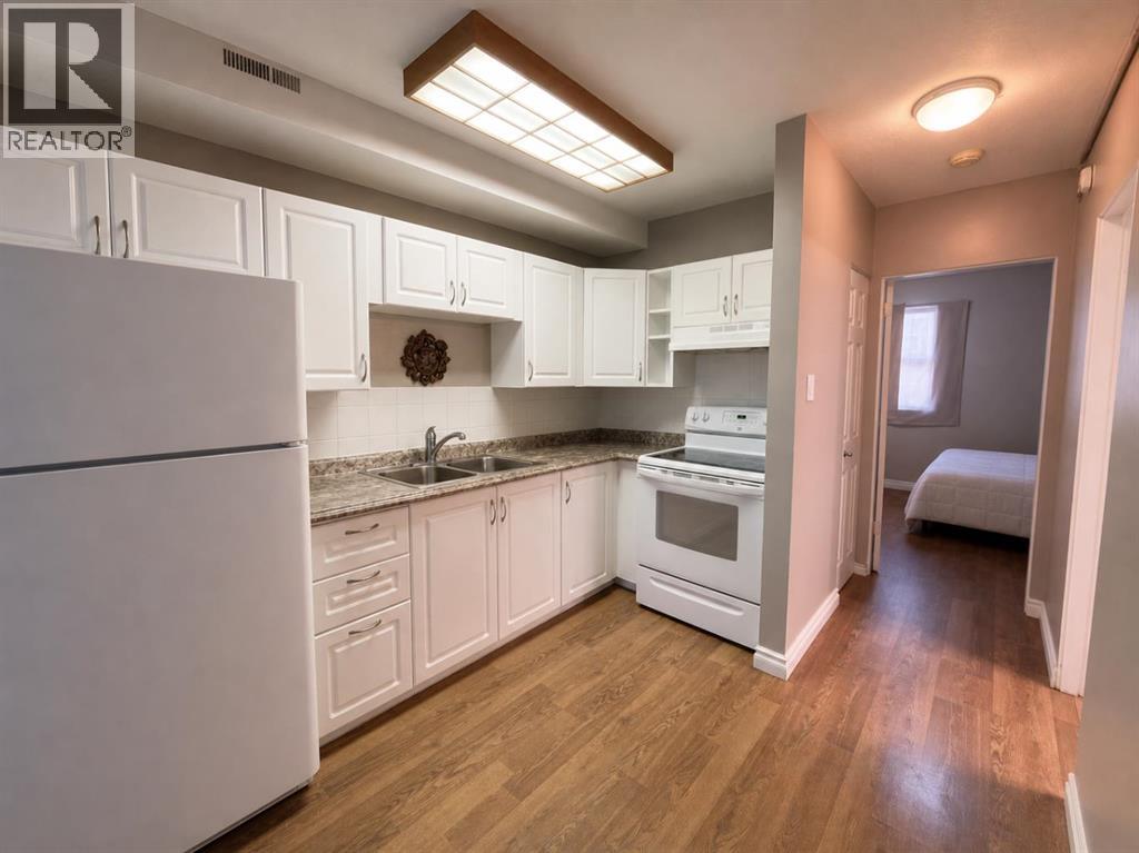 #2 1327 Scenic Drive S - 3