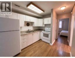 2, 1327 Scenic Drive S - photo 3