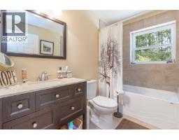 7035 Tom Windsor Rd, Duncan, BC V9L5W3 Photo 12
