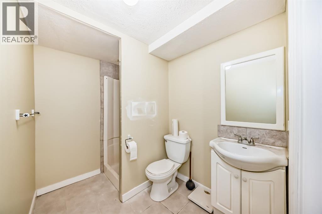 247 Bracewood Road SW - 27