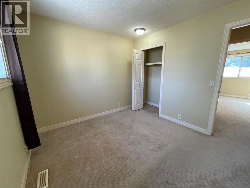 247 Bracewood Road SW - 15