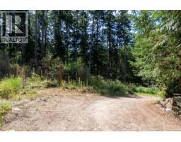 4622 Sailor Rd, Pender Island, BC V0N2M0 Photo 10