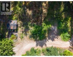 4622 Sailor Rd, Pender Island, BC V0N2M0 Photo 6