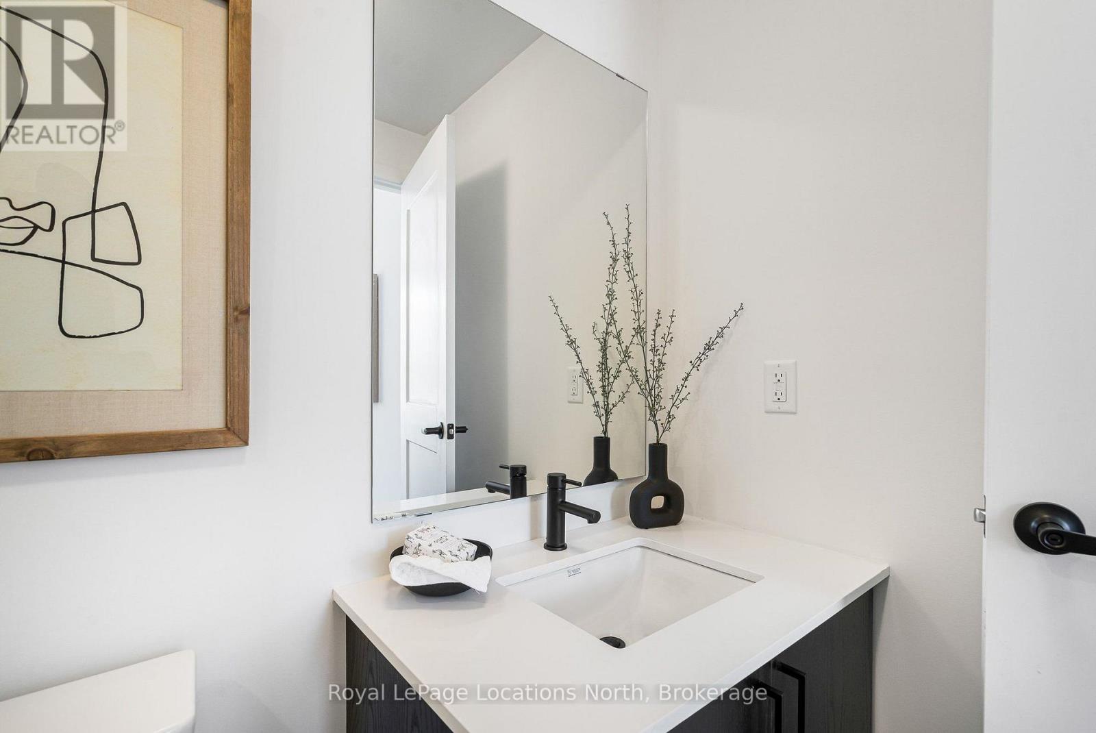 214 STONELEIGH DRIVE - 20