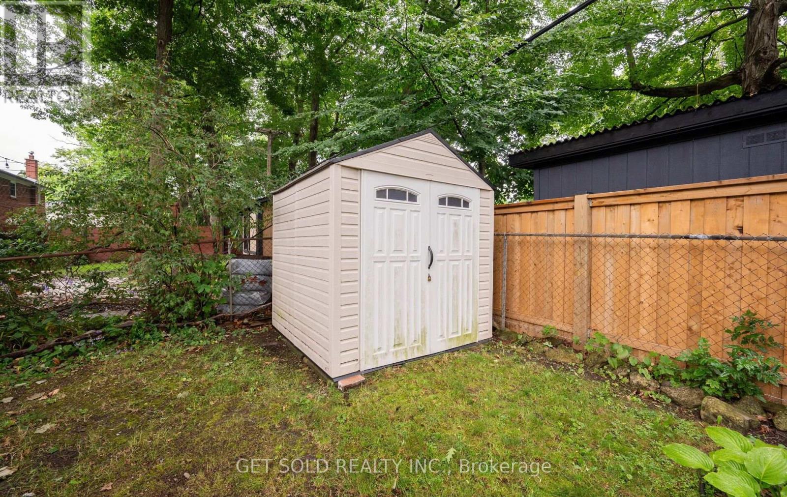 240 MILL ROAD - 41