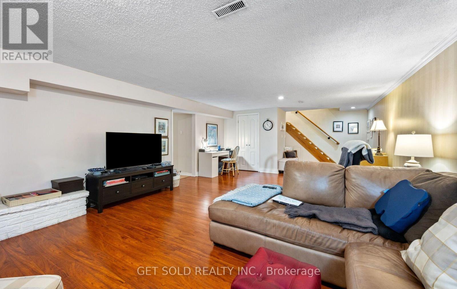 240 MILL ROAD - 25