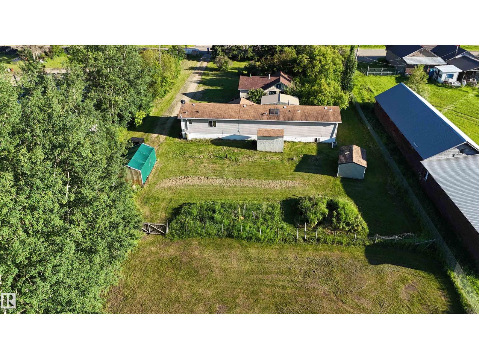 6118 Hwy 16 - 6