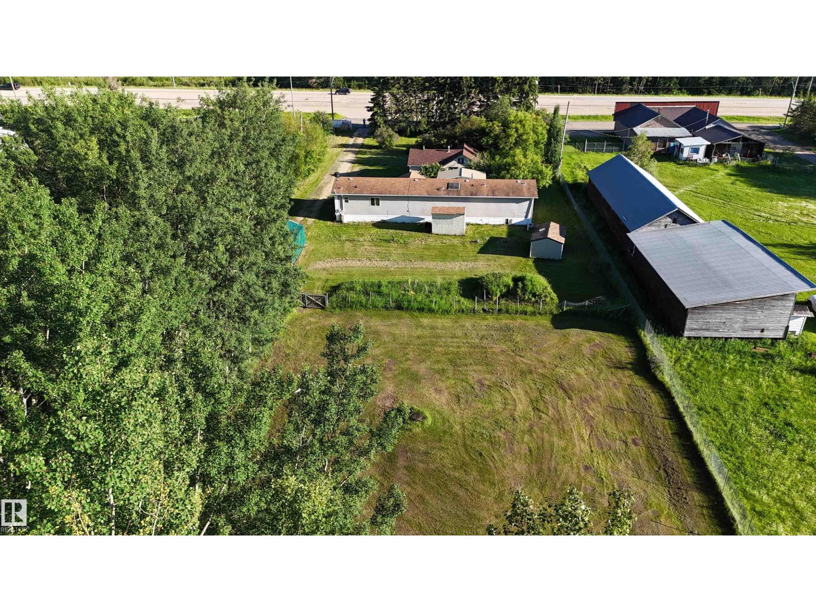 6118 Hwy 16 - 8