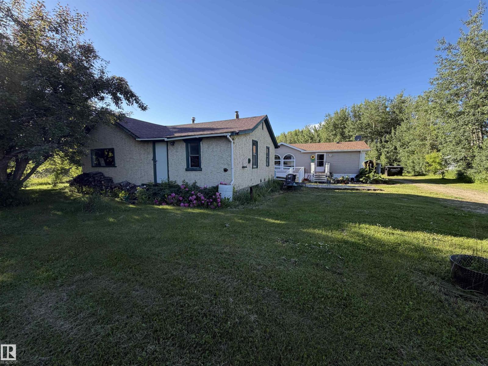 6118 Hwy 16 - 42