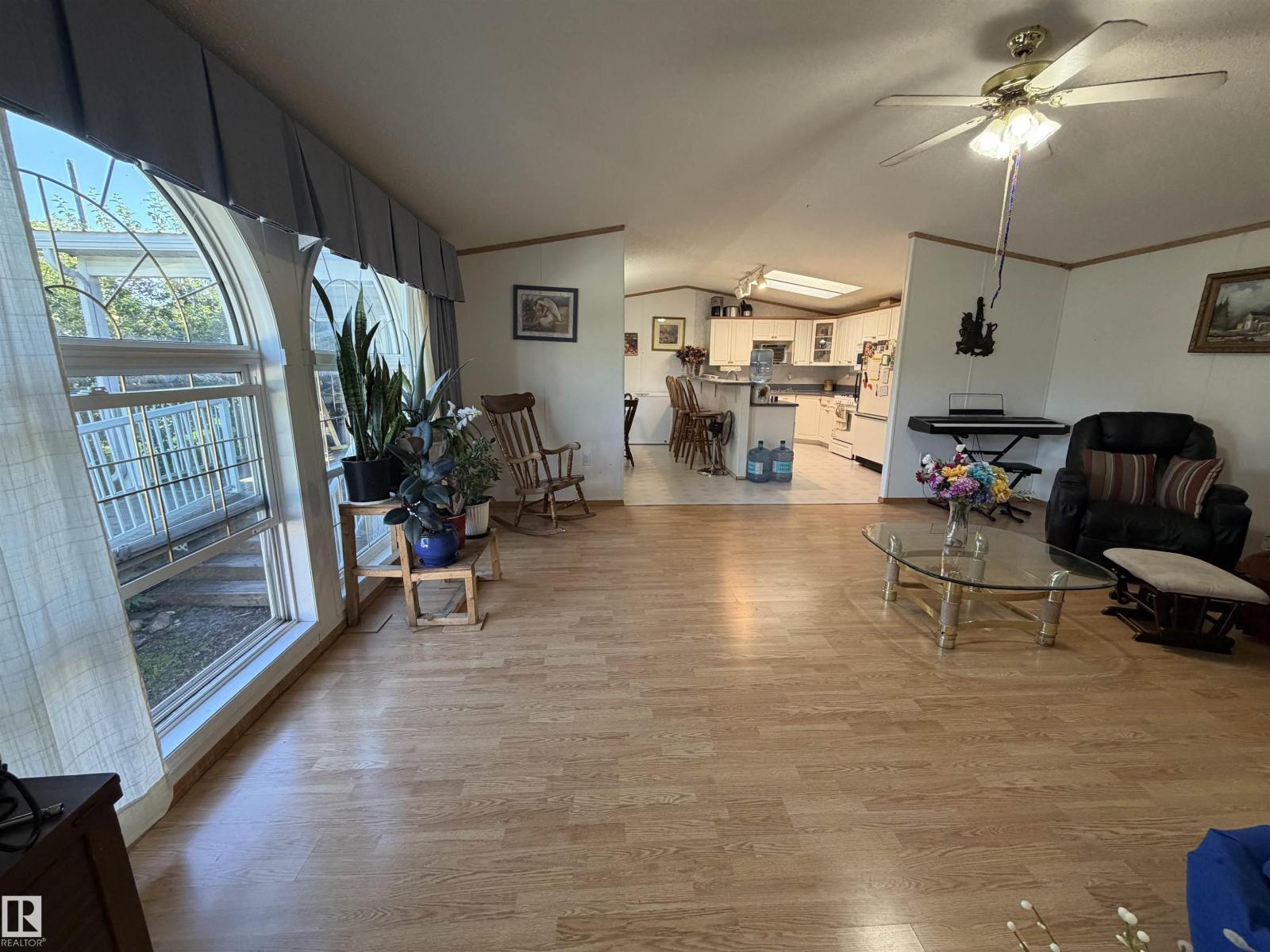 6118 Hwy 16 - 15