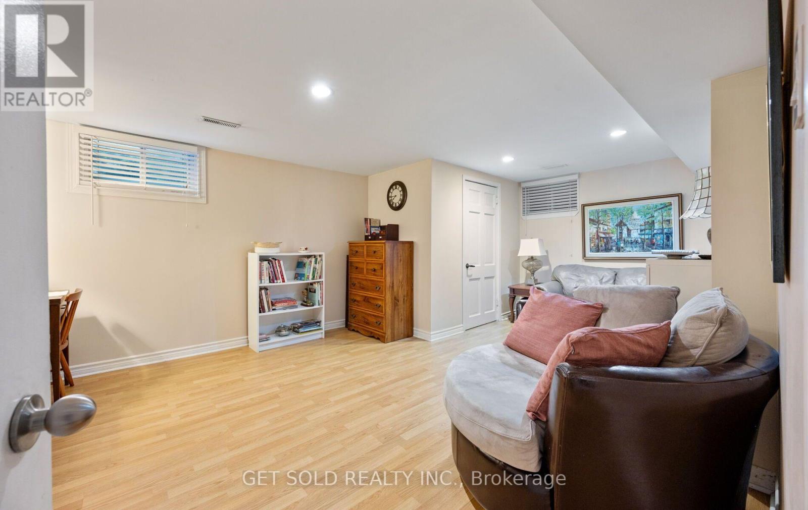 240 MILL ROAD - 29