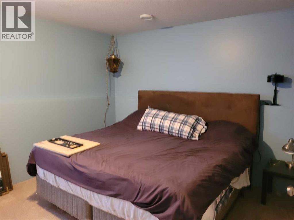 9217 129 Avenue - 18