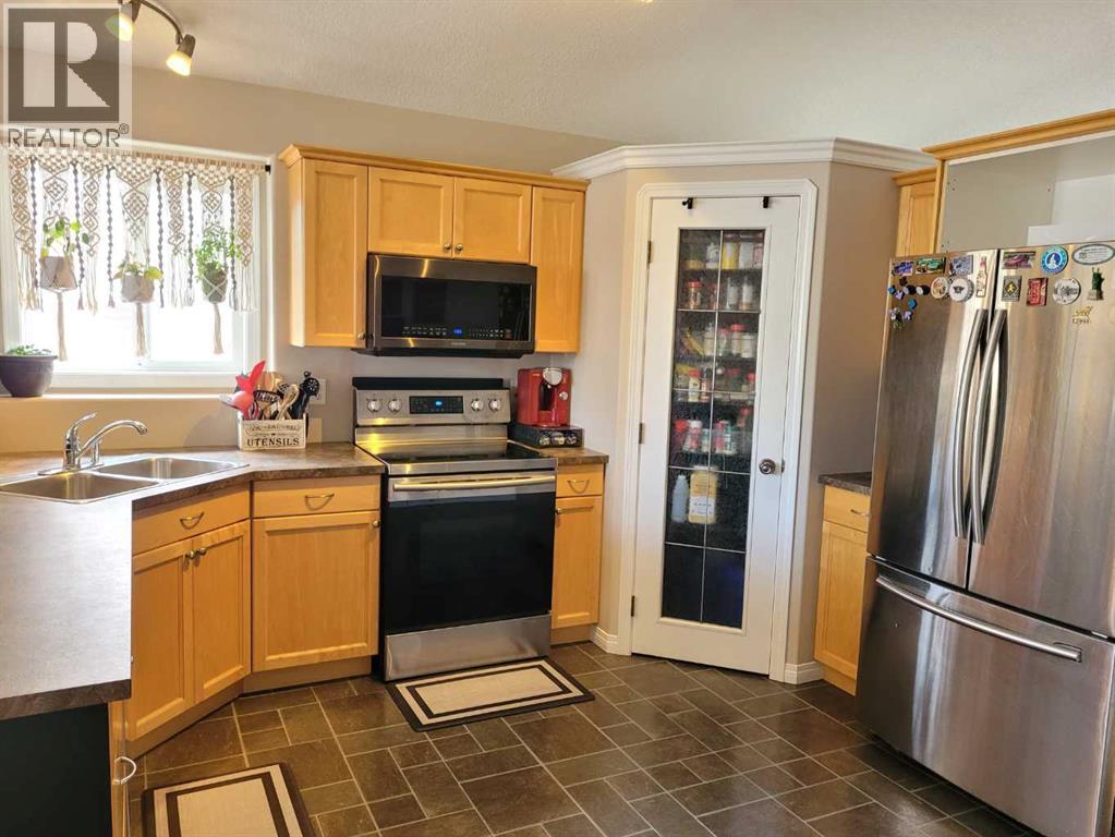 9217 129 Avenue - 12
