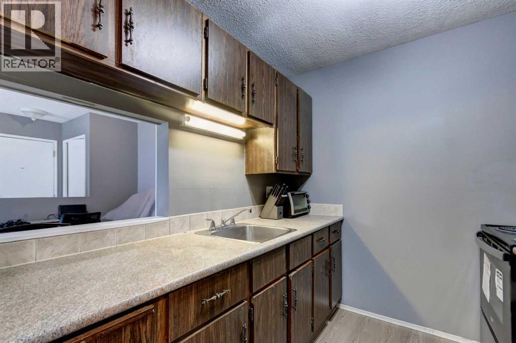#324 10120 Brookpark Boulevard SW - 6