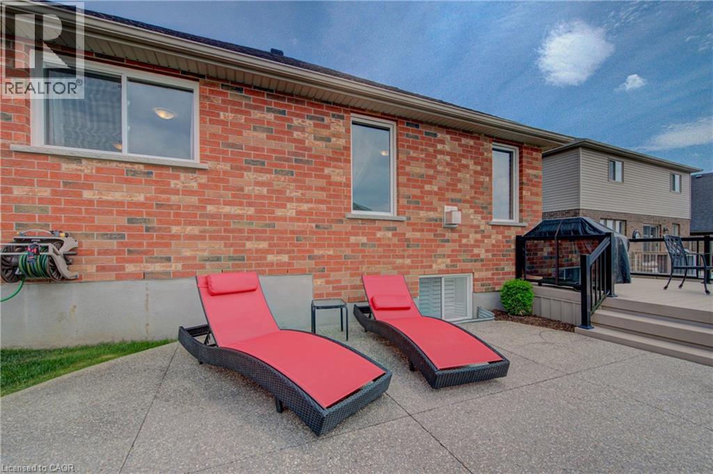16 ENGLISH Crescent - 31