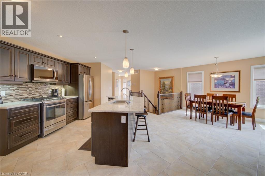 16 ENGLISH Crescent - 10
