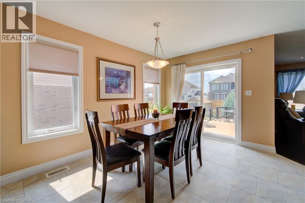 16 ENGLISH Crescent - 12