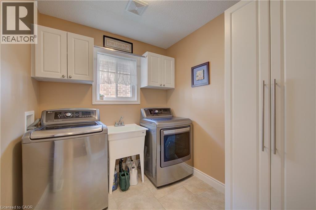 16 ENGLISH Crescent - 21