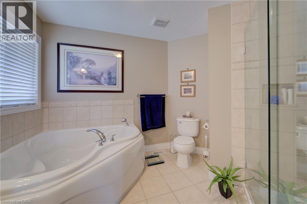 16 ENGLISH Crescent - 18