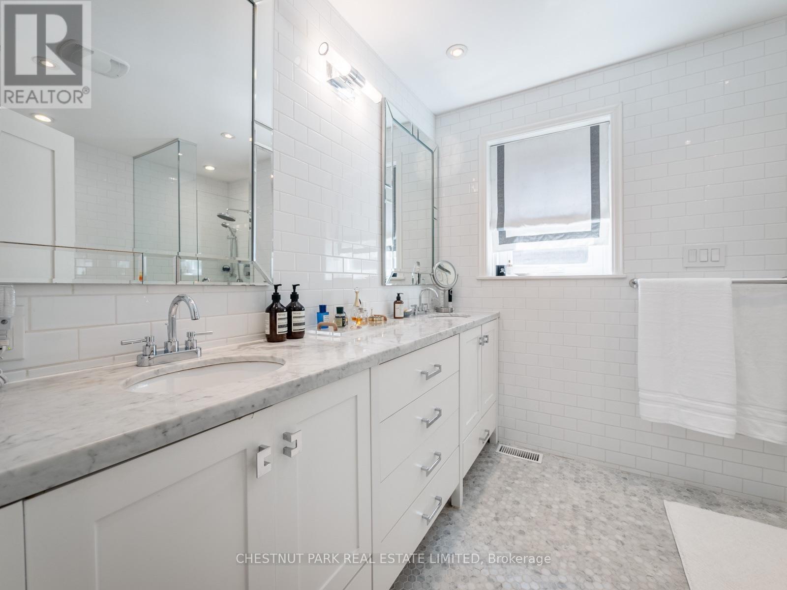 113 COTTINGHAM STREET - 17