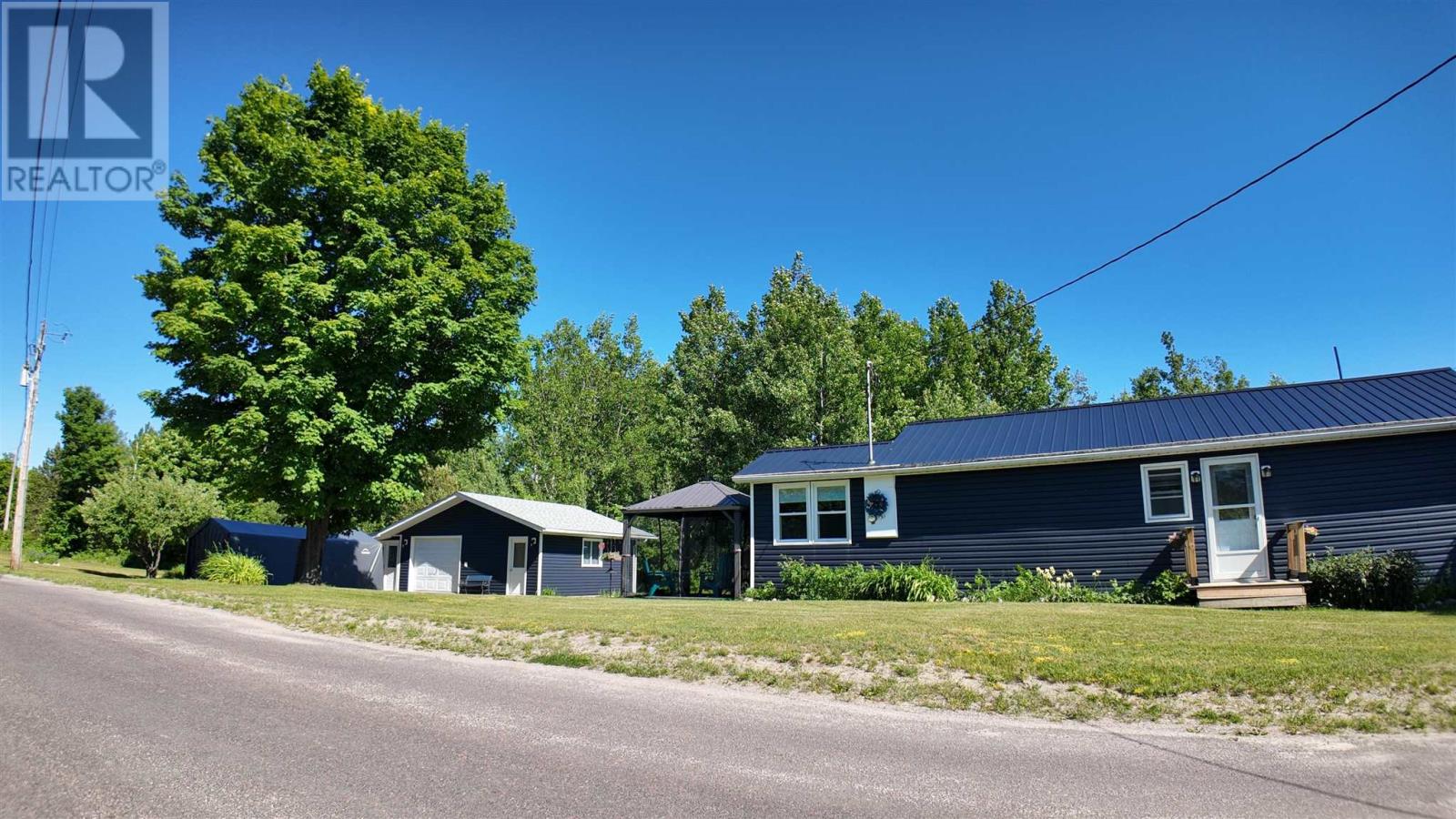 1607 Hilton RD - 3