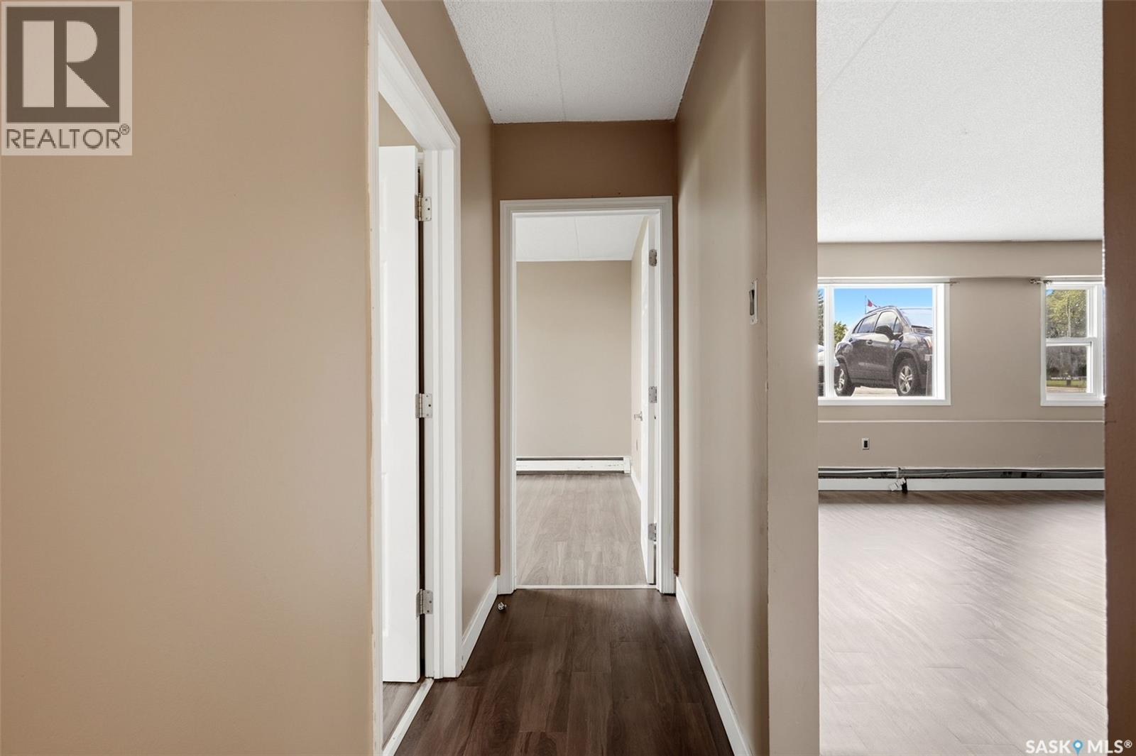 #6 405 Lorne STREET N - Image 10