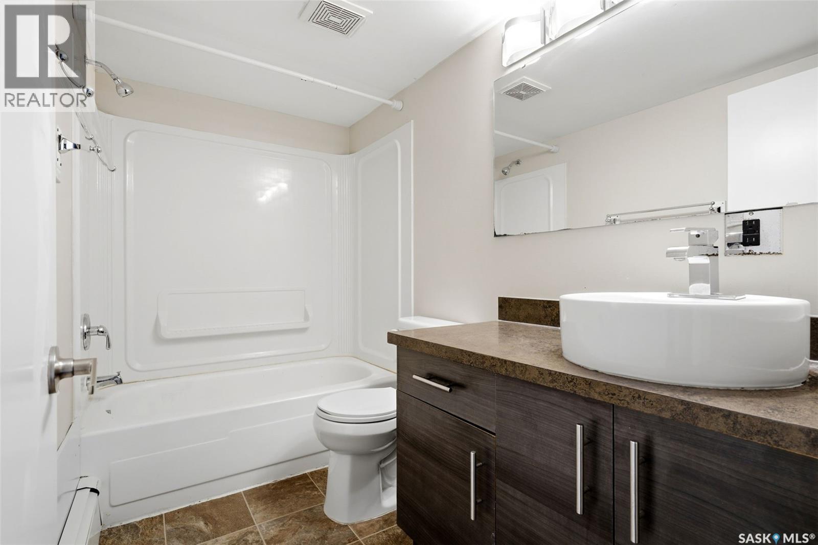 #6 405 Lorne STREET N - Image 13