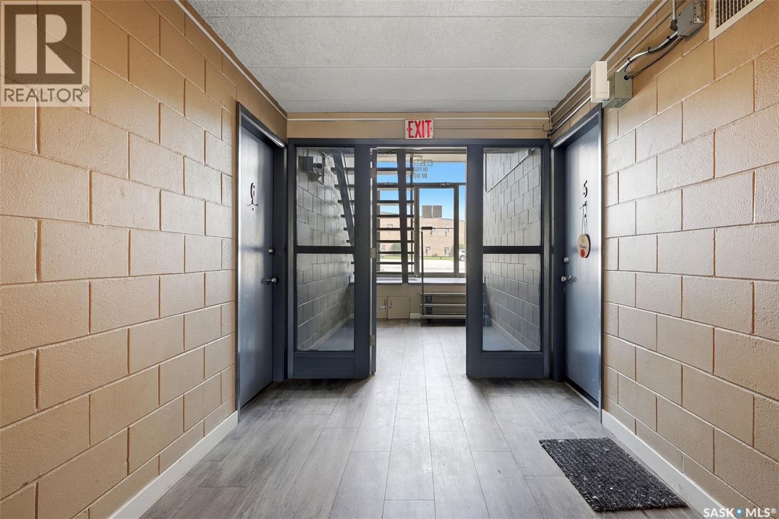 #6 405 Lorne STREET N - Image 20
