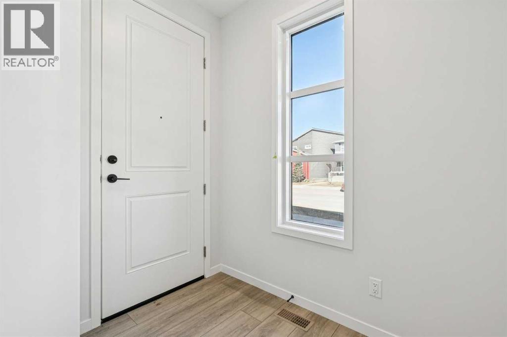 572 Belmont Heath SW - 4