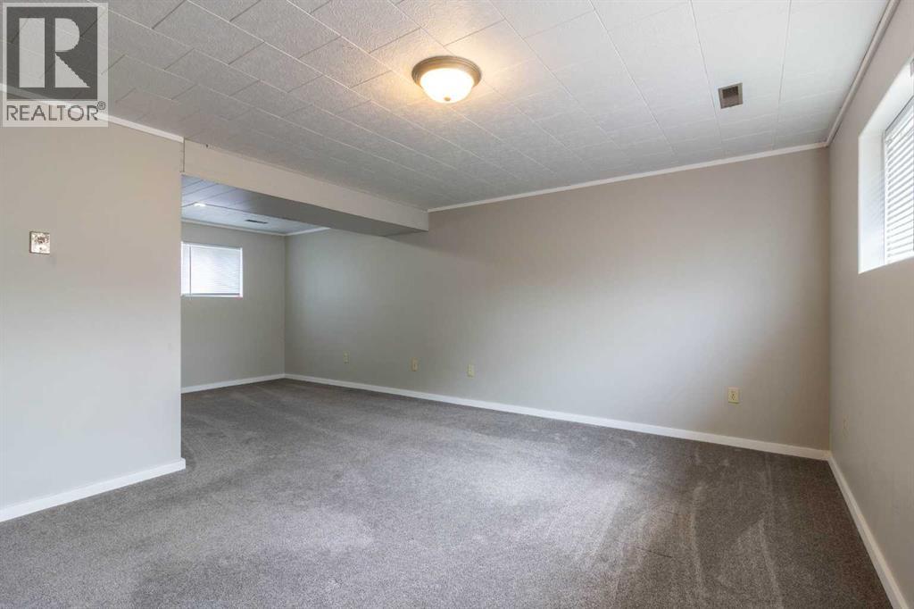 28 Rossdale Street SE - 26