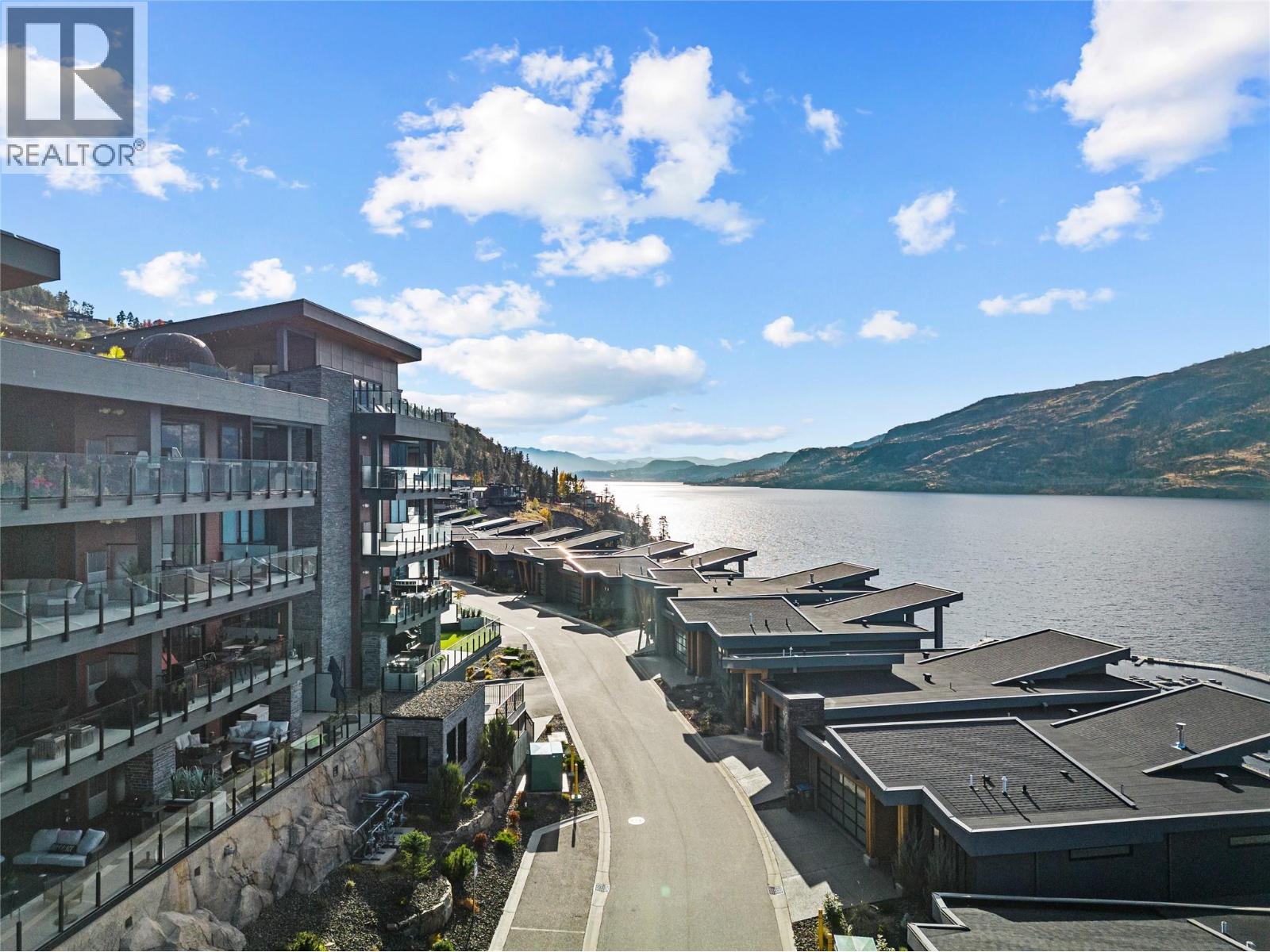 210 3475 Granite Close, Kelowna