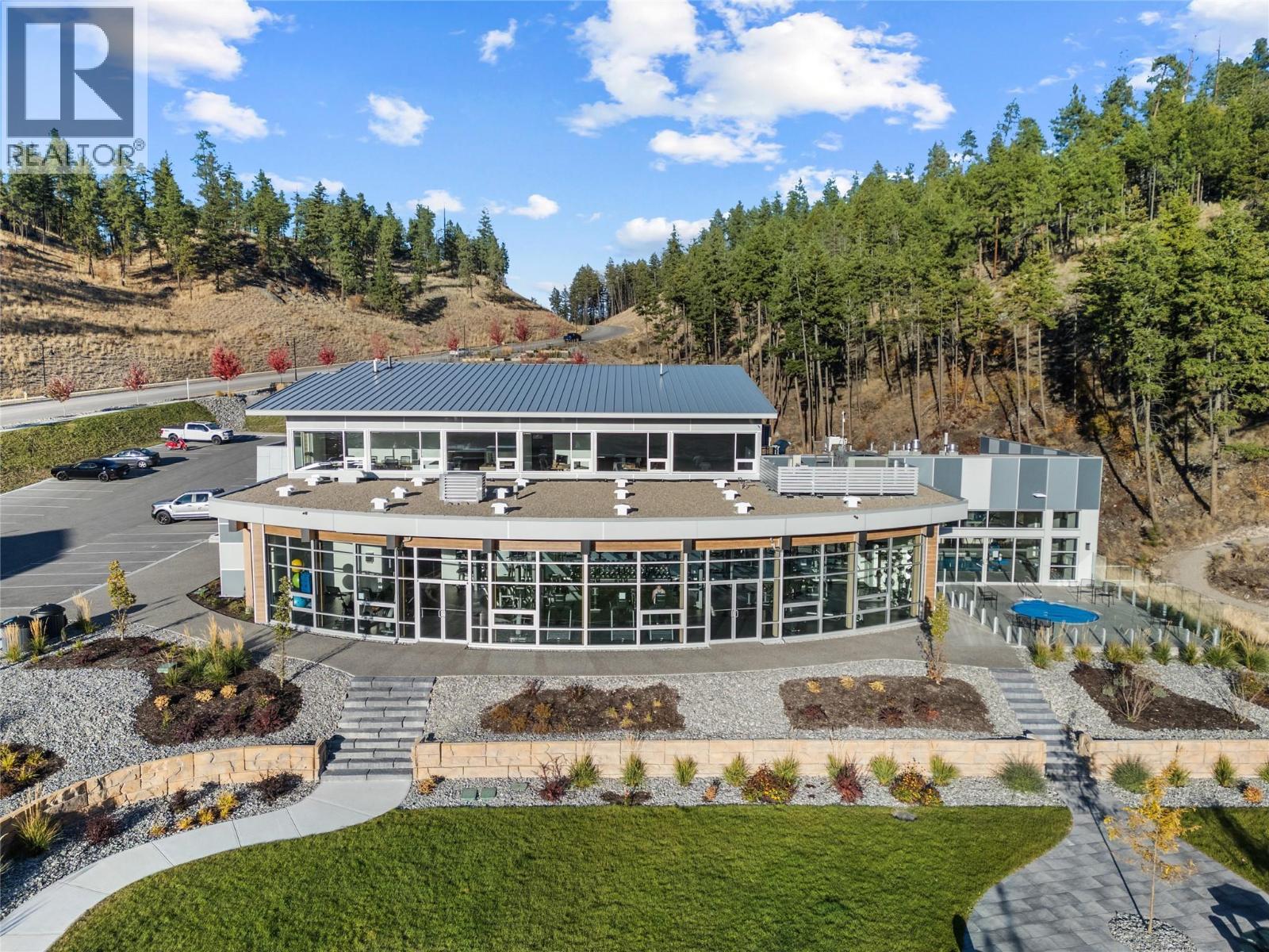 210 3475 Granite Close, Kelowna
