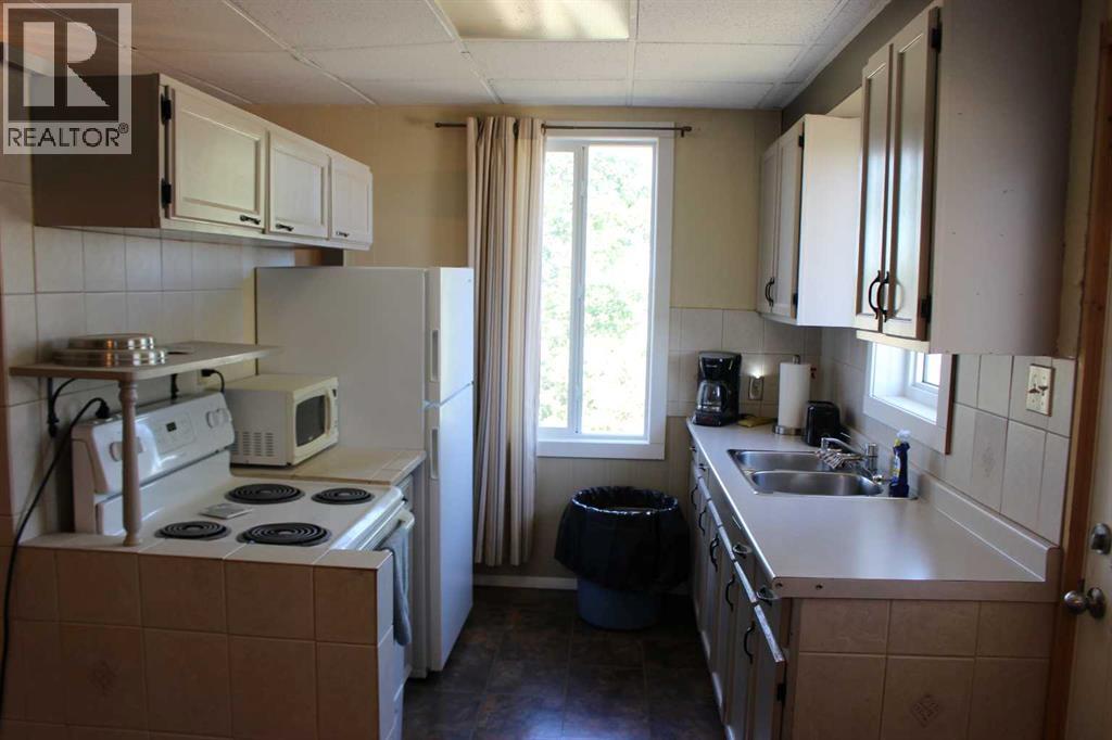 110 Jamieson Avenue - 2