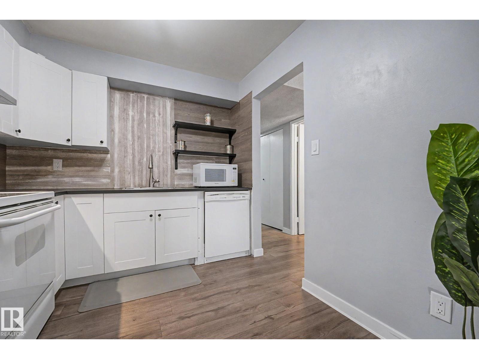 #101 7203 171 ST NW - 10