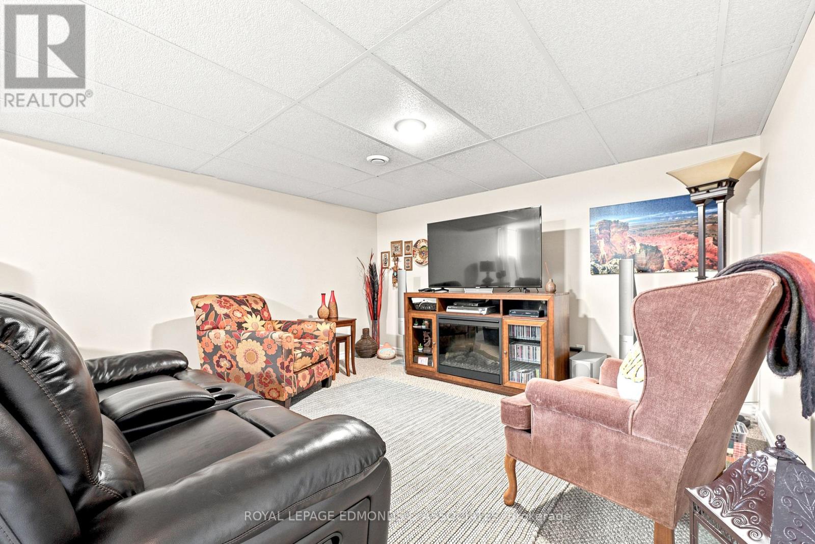 375 PATRICIA AVENUE - 27