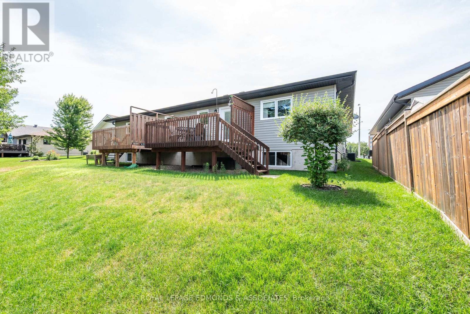 375 PATRICIA AVENUE - 34