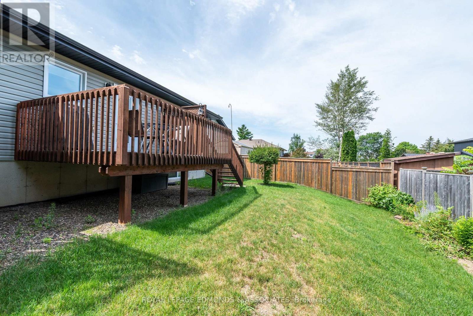 375 PATRICIA AVENUE - 36